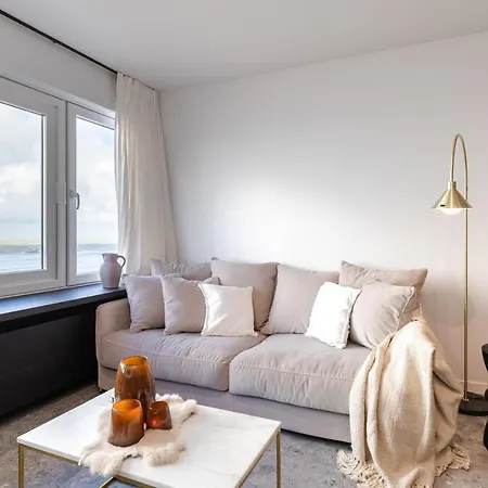 Modern Design Flat With A Stunning View Over Ostend Beach Οστένδη